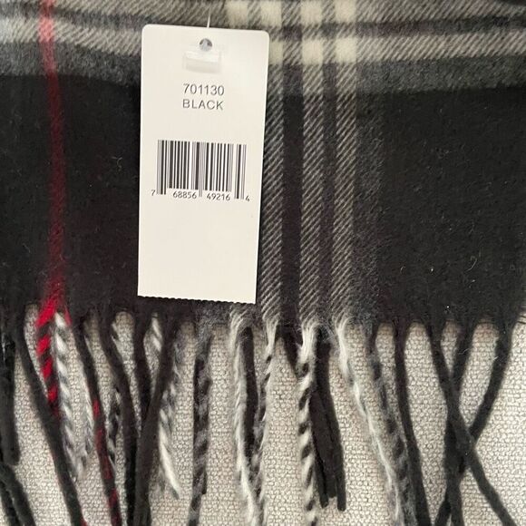 NWT V. Fraas Plaid Oblong Cold Weather Scarf Black White Red - Picture 3 of 5